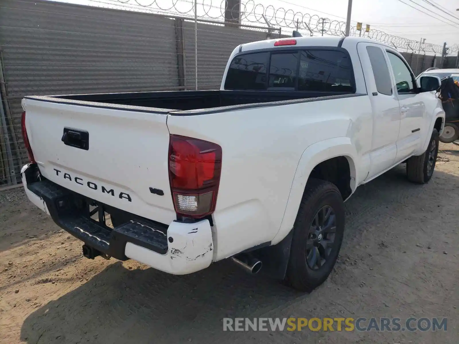 4 Photograph of a damaged car 3TYRZ5CN9MT007408 TOYOTA TACOMA 2021