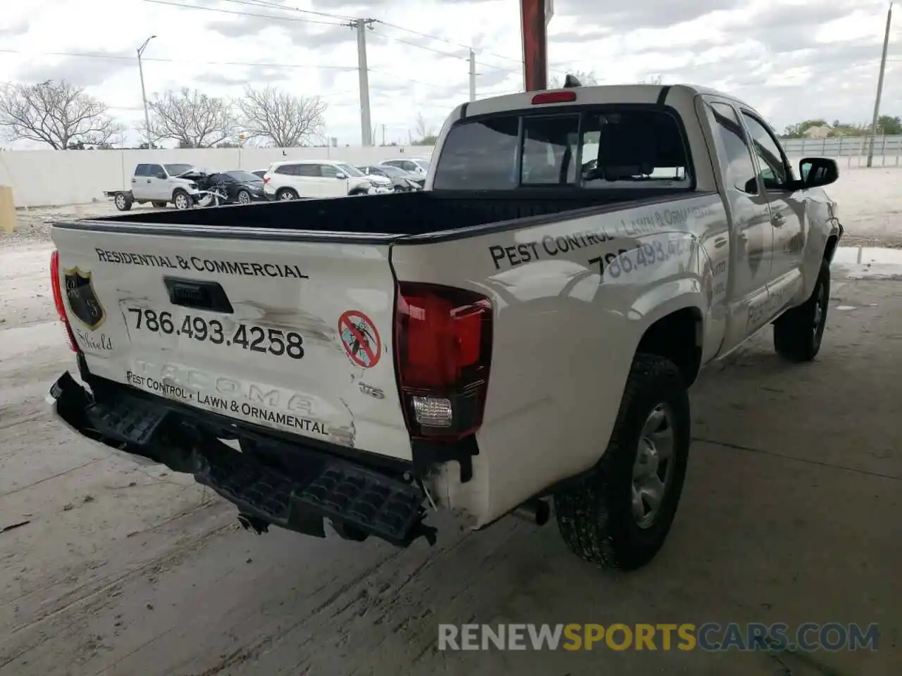 4 Photograph of a damaged car 3TYRZ5CN9MT009935 TOYOTA TACOMA 2021