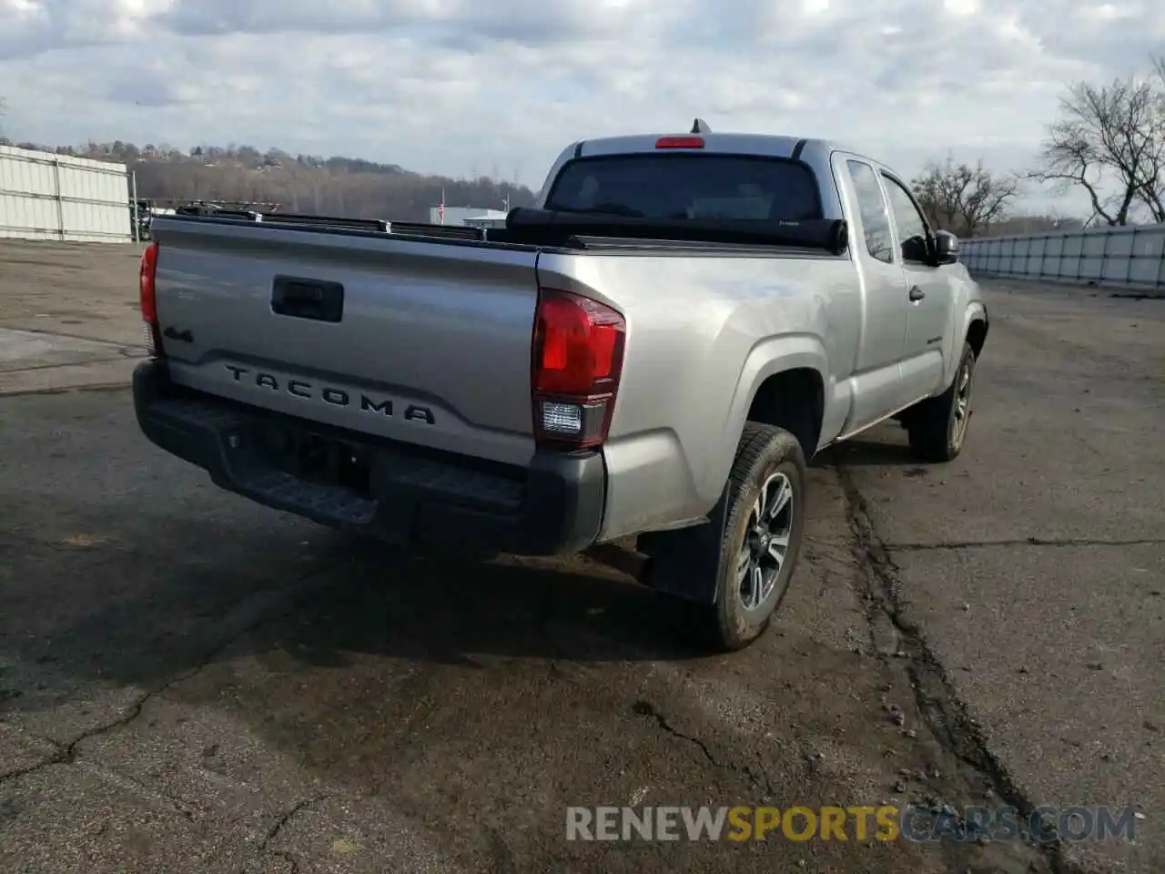 4 Photograph of a damaged car 3TYSX5EN5MT007216 TOYOTA TACOMA 2021