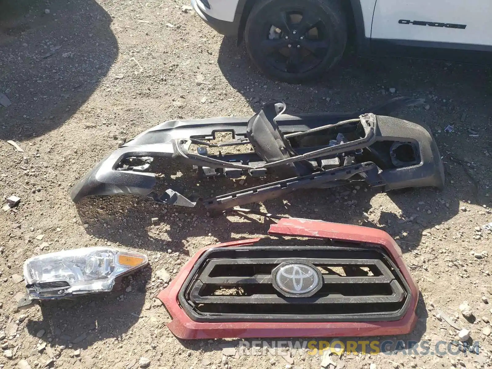 9 Photograph of a damaged car 3TYSX5ENXMT006627 TOYOTA TACOMA 2021