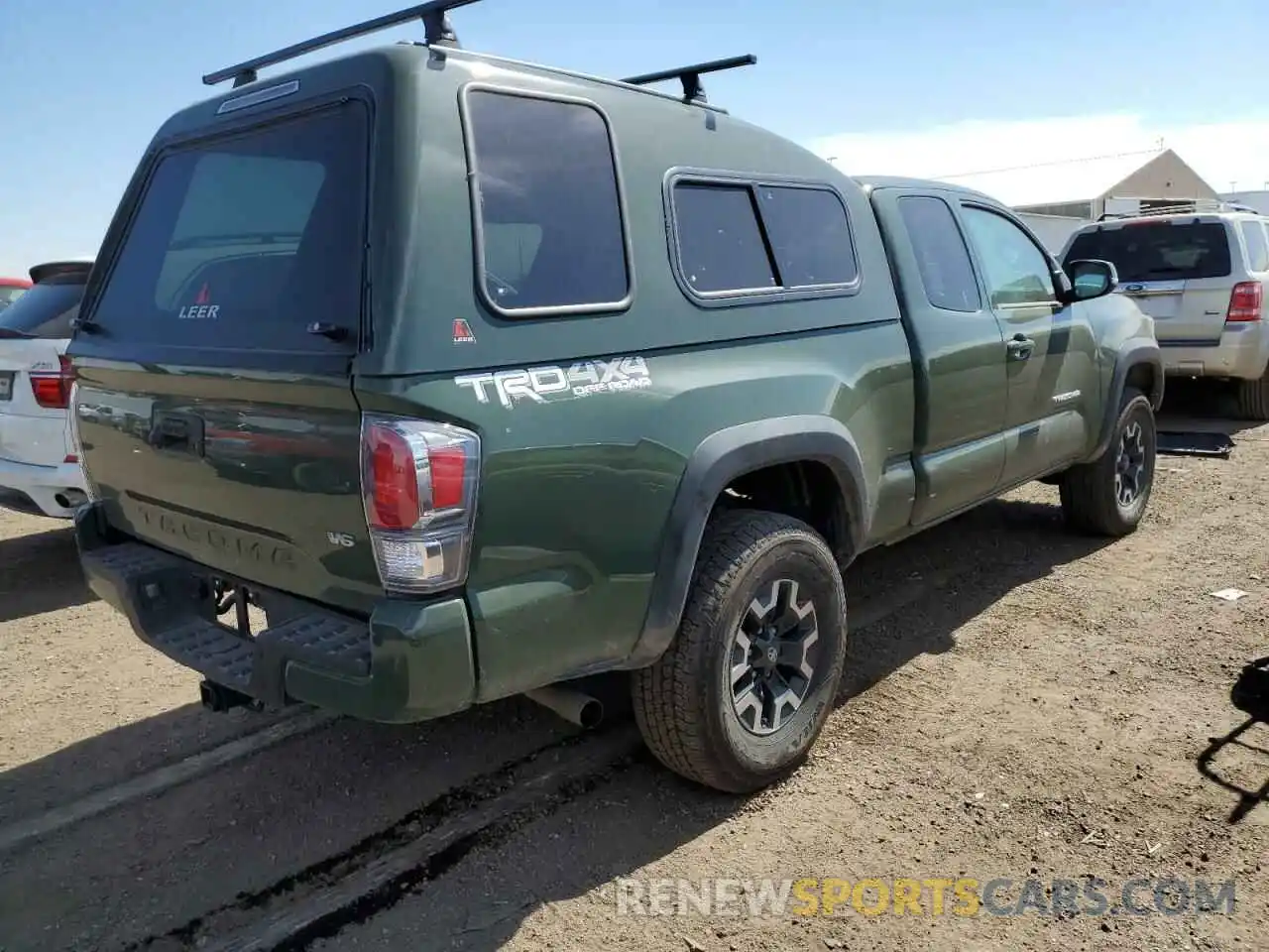 4 Photograph of a damaged car 3TYSZ5AN1MT015488 TOYOTA TACOMA 2021