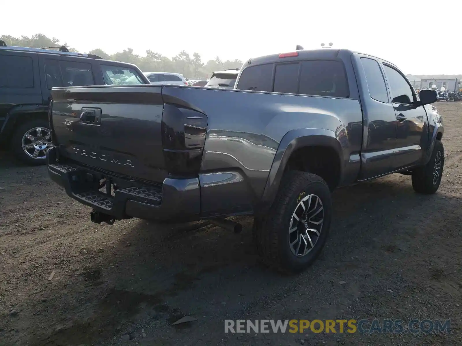 4 Photograph of a damaged car 3TYSZ5AN2MT023888 TOYOTA TACOMA 2021