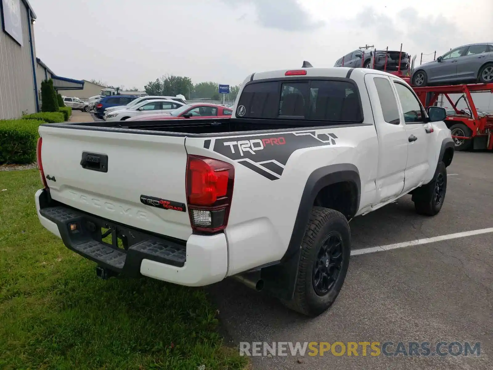 4 Photograph of a damaged car 3TYSZ5AN4MT020765 TOYOTA TACOMA 2021