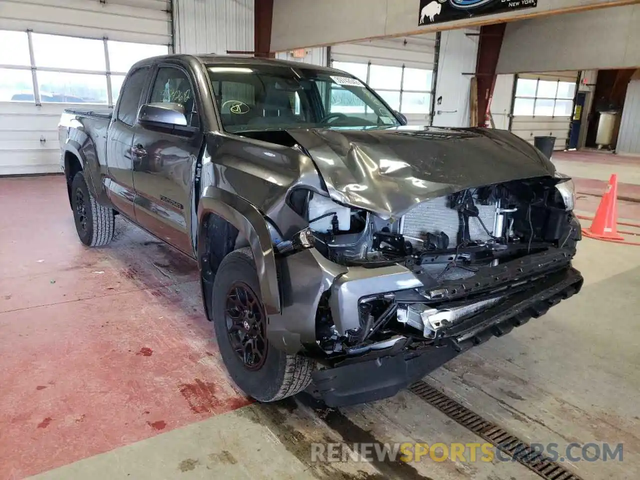 1 Photograph of a damaged car 3TYSZ5AN5MT014702 TOYOTA TACOMA 2021