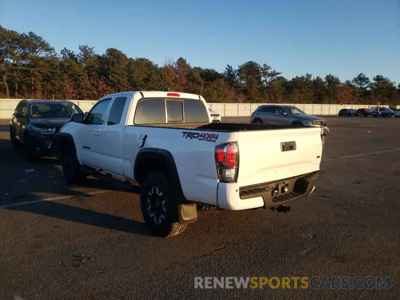 3 Photograph of a damaged car 3TYSZ5AN5MT016174 TOYOTA TACOMA 2021