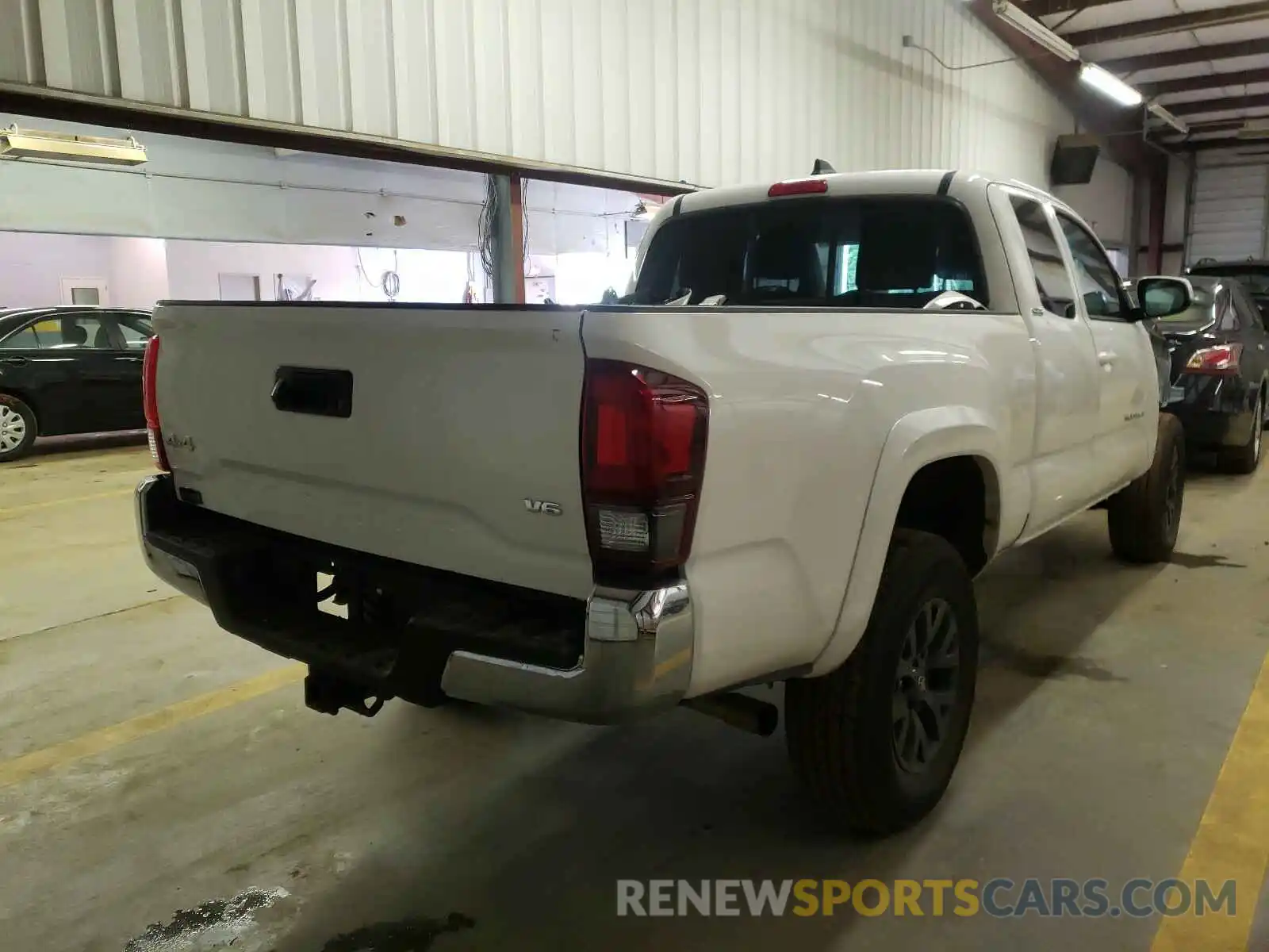 4 Photograph of a damaged car 3TYSZ5AN5MT016515 TOYOTA TACOMA 2021