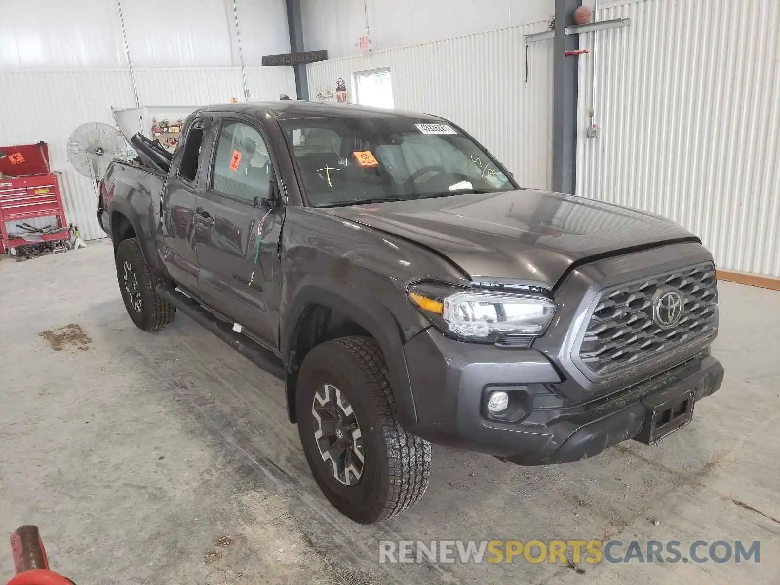 1 Photograph of a damaged car 3TYSZ5AN6MT014952 TOYOTA TACOMA 2021