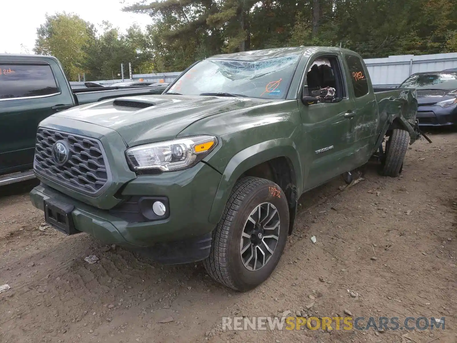 2 Photograph of a damaged car 3TYSZ5AN8MT016847 TOYOTA TACOMA 2021