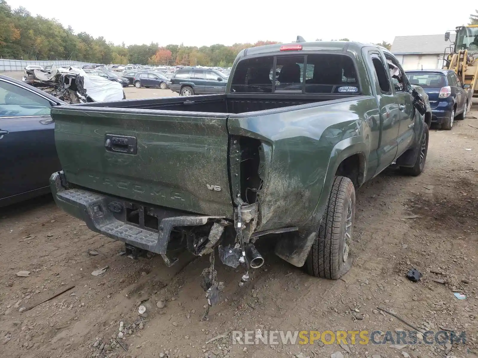 4 Photograph of a damaged car 3TYSZ5AN8MT016847 TOYOTA TACOMA 2021