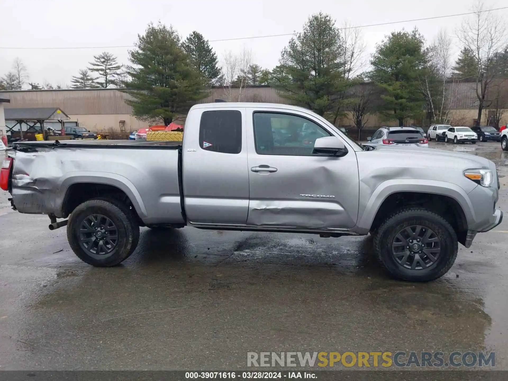 13 Photograph of a damaged car 3TYSZ5AN9MT012676 TOYOTA TACOMA 2021