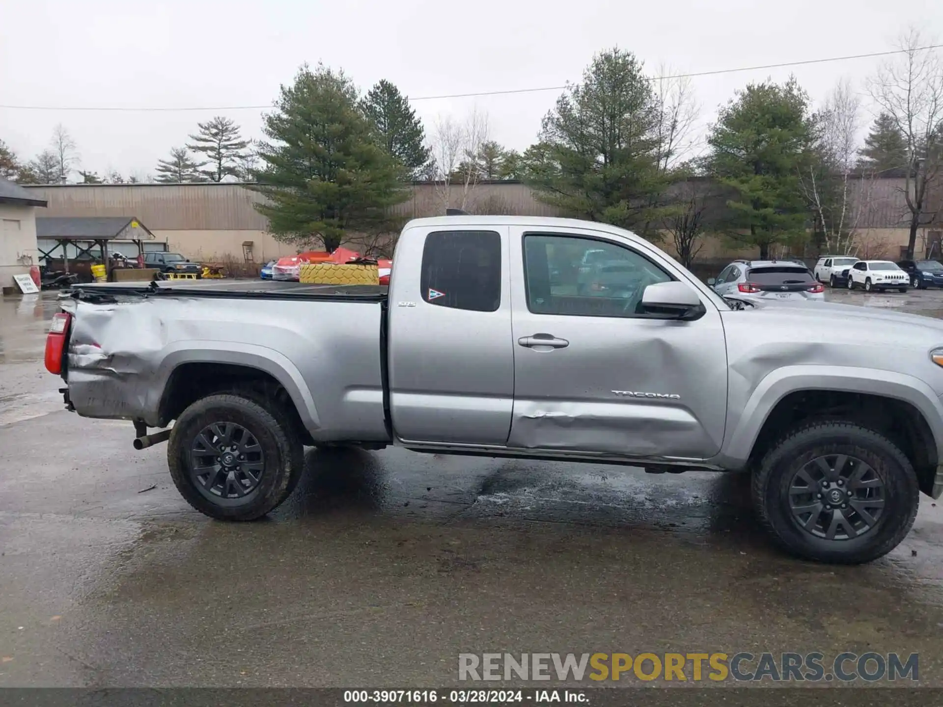 6 Photograph of a damaged car 3TYSZ5AN9MT012676 TOYOTA TACOMA 2021