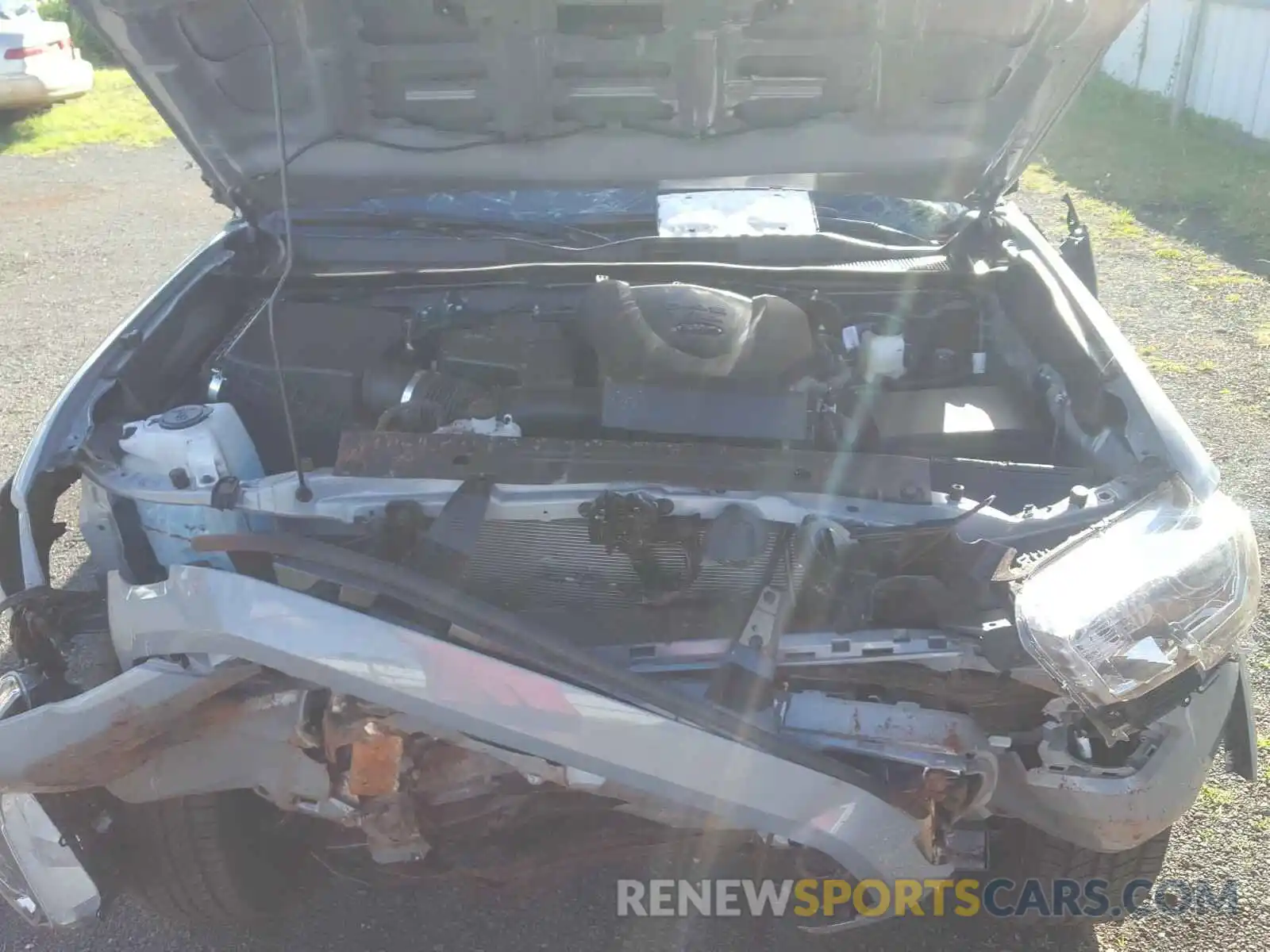 7 Photograph of a damaged car 3TYSZ5AN9MT023032 TOYOTA TACOMA 2021