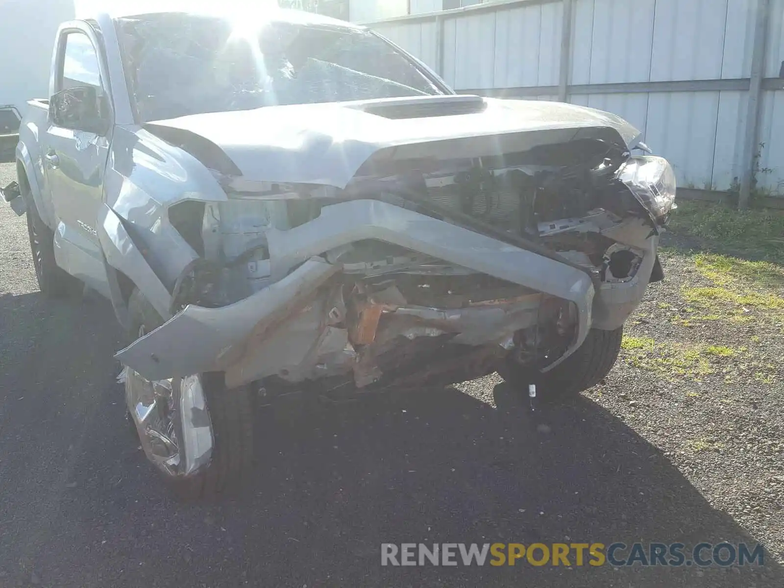 9 Photograph of a damaged car 3TYSZ5AN9MT023032 TOYOTA TACOMA 2021