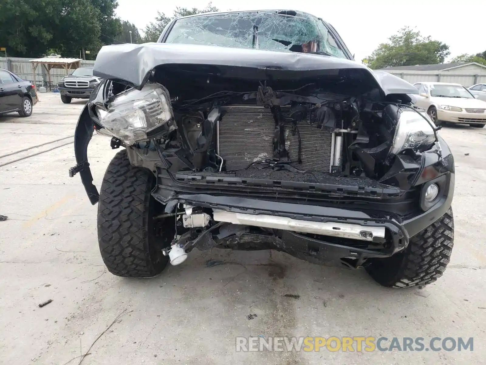 9 Photograph of a damaged car 3TYSZ5AN9MT044382 TOYOTA TACOMA 2021