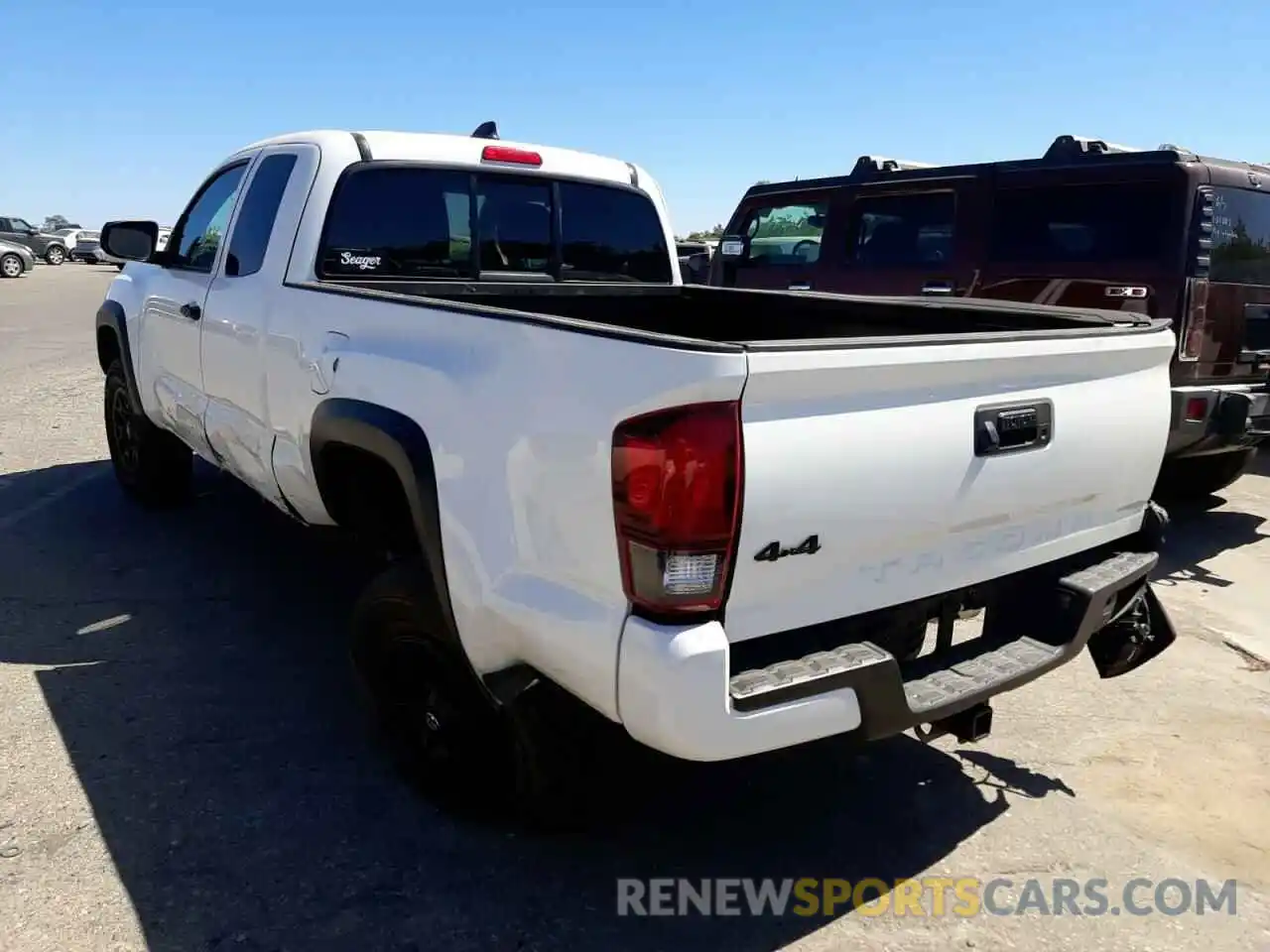 3 Photograph of a damaged car 3TYSZ5ANXMT008393 TOYOTA TACOMA 2021