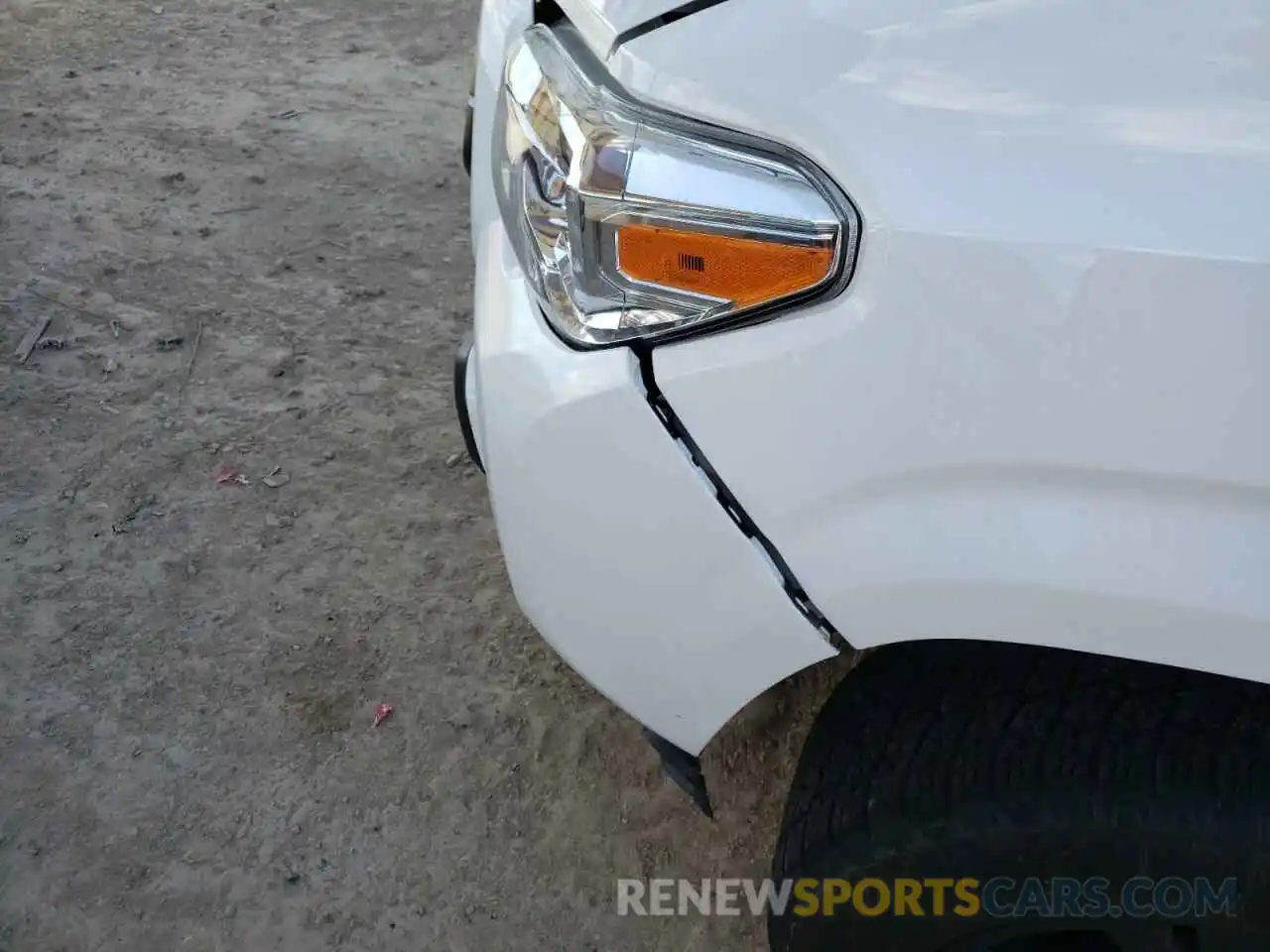 9 Photograph of a damaged car 5TFAX5GN2MX189214 TOYOTA TACOMA 2021