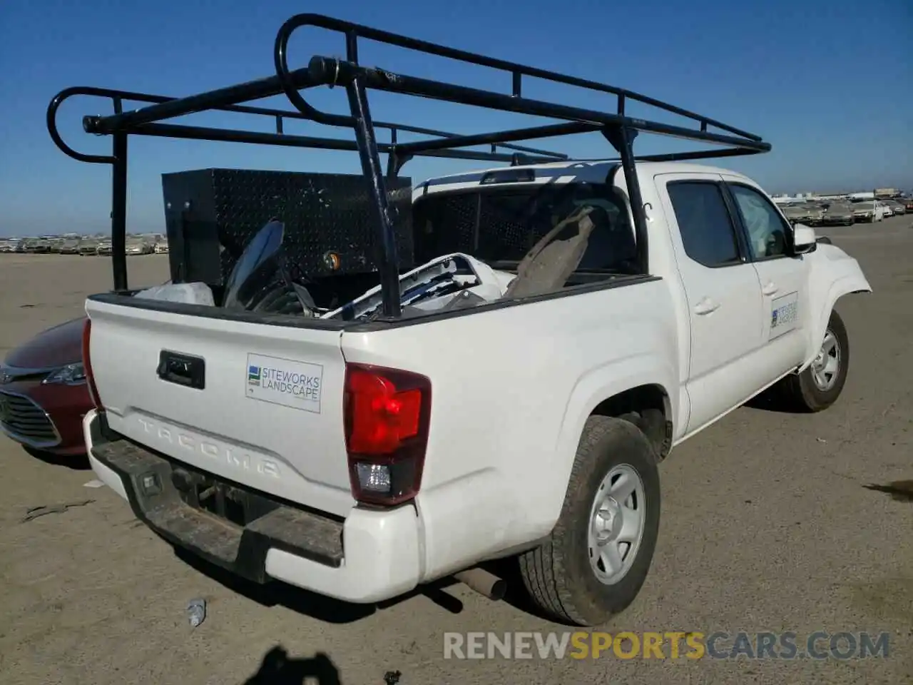 4 Photograph of a damaged car 5TFAX5GN2MX192940 TOYOTA TACOMA 2021