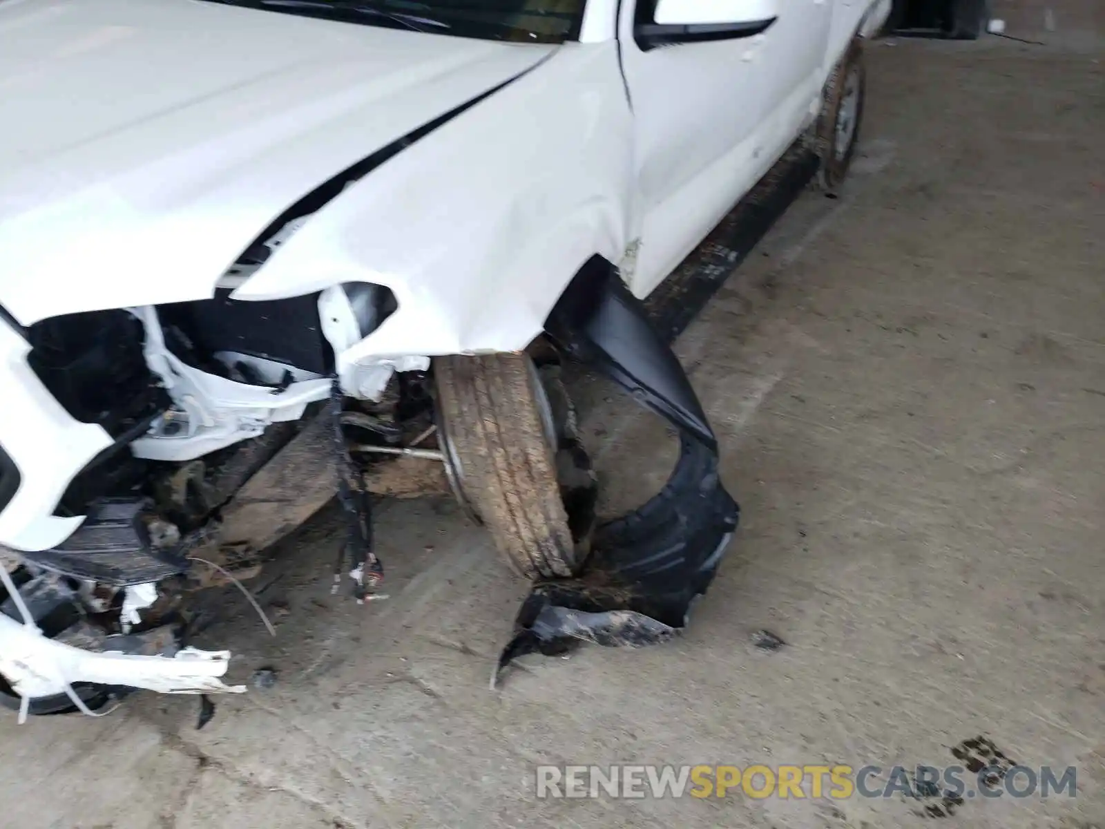 9 Photograph of a damaged car 5TFAX5GN5MX189420 TOYOTA TACOMA 2021