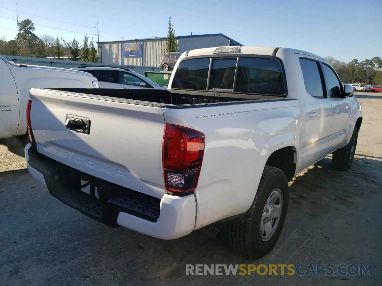 4 Photograph of a damaged car 5TFAX5GN5MX190440 TOYOTA TACOMA 2021