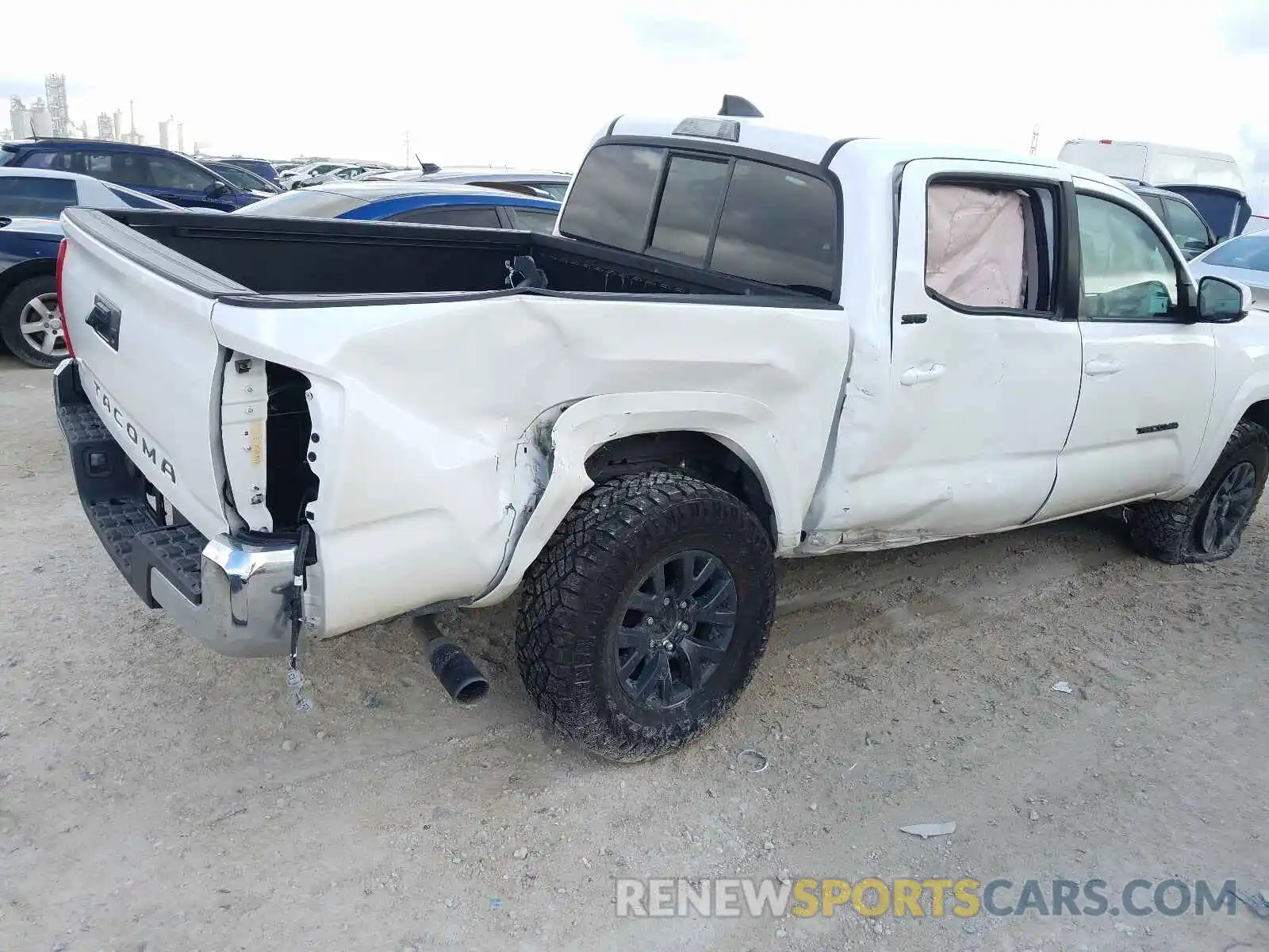 9 Photograph of a damaged car 5TFAX5GN5MX193189 TOYOTA TACOMA 2021