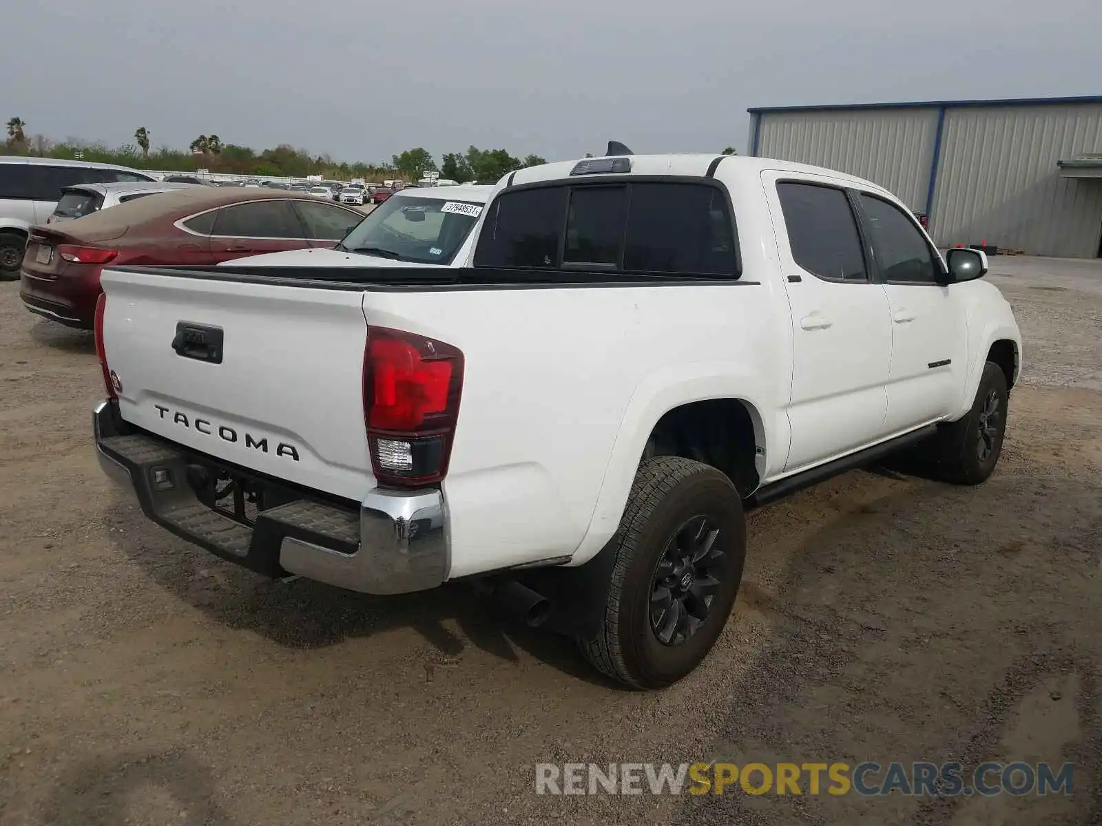 4 Фотография поврежденного автомобиля 5TFAX5GN8MX190366 TOYOTA TACOMA 2021