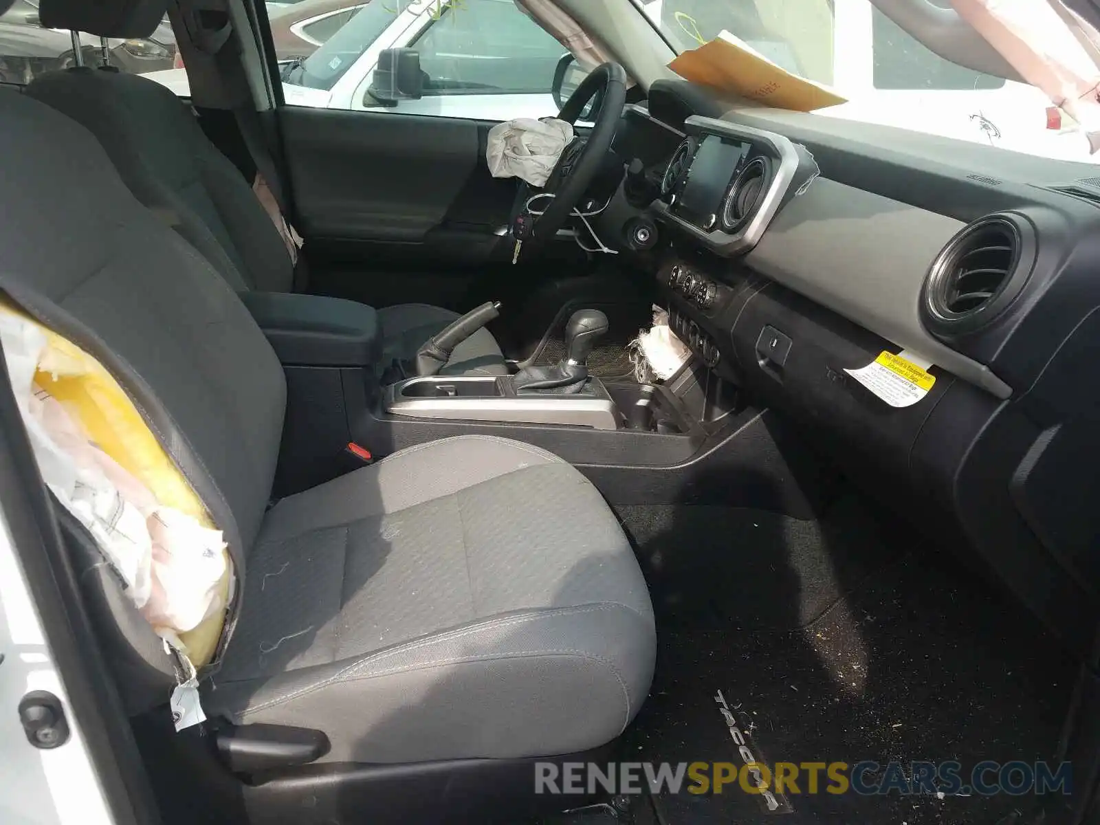 5 Photograph of a damaged car 5TFAX5GN8MX190366 TOYOTA TACOMA 2021