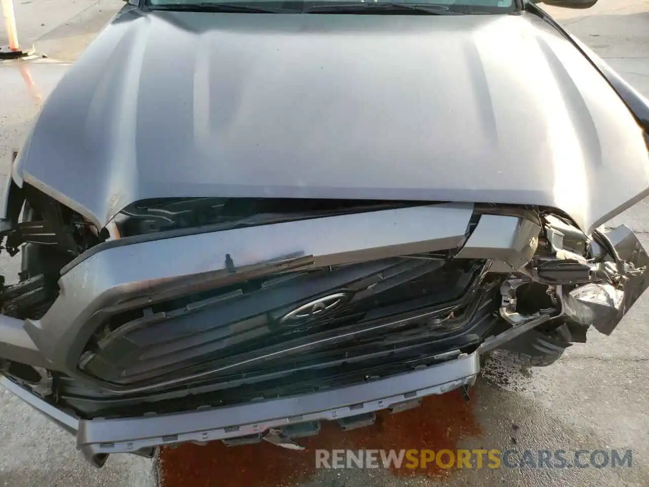 11 Photograph of a damaged car 5TFAX5GN8MX192957 TOYOTA TACOMA 2021