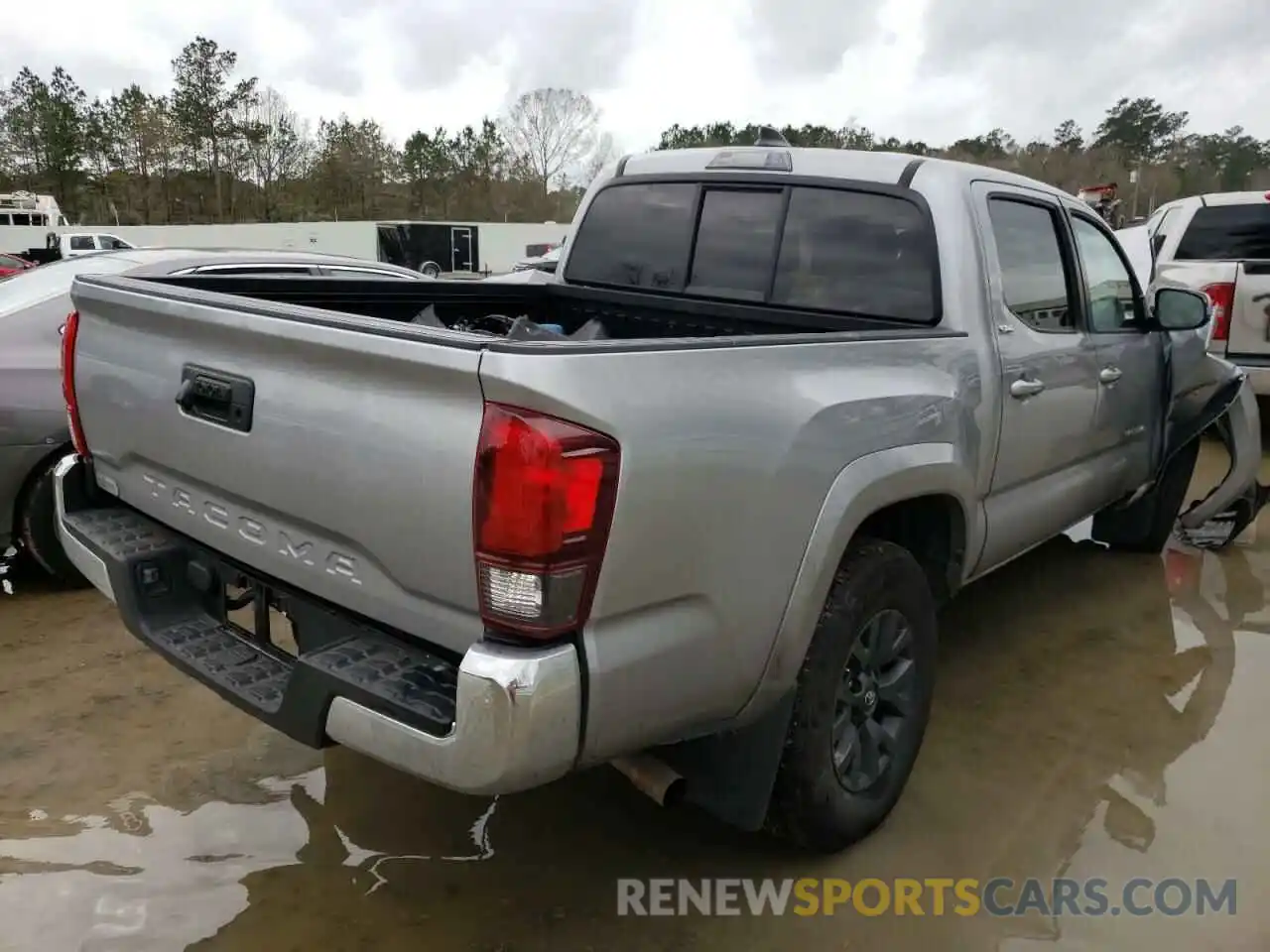 4 Photograph of a damaged car 5TFAX5GN9MX190473 TOYOTA TACOMA 2021