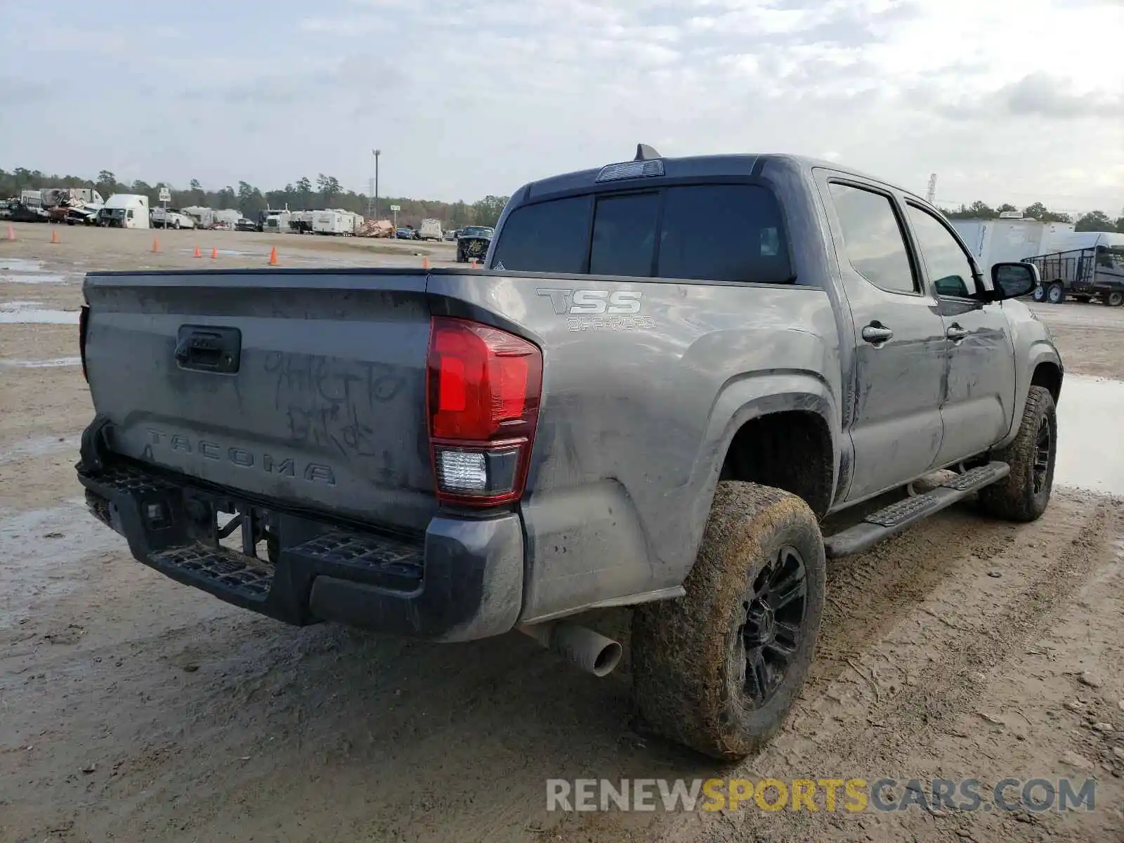 4 Photograph of a damaged car 5TFAX5GN9MX193180 TOYOTA TACOMA 2021