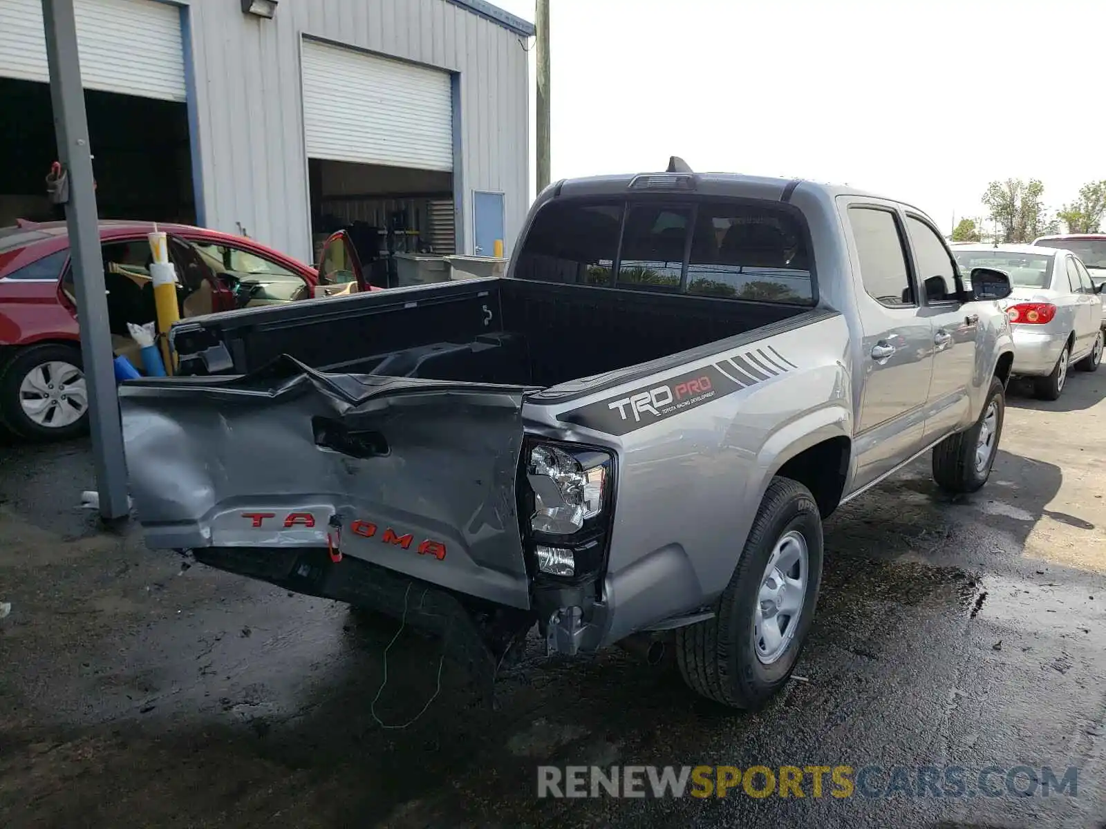 4 Фотография поврежденного автомобиля 5TFAX5GN9MX193356 TOYOTA TACOMA 2021