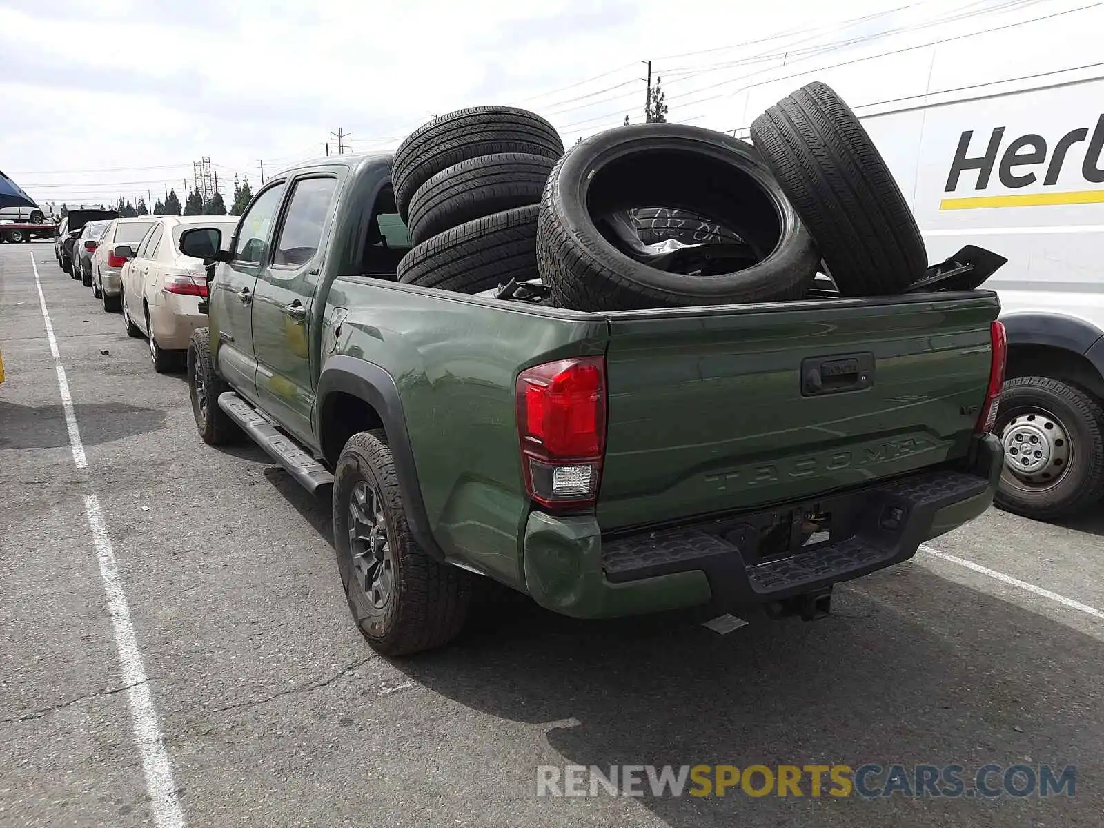 3 Photograph of a damaged car 5TFAZ5CN0MX095316 TOYOTA TACOMA 2021