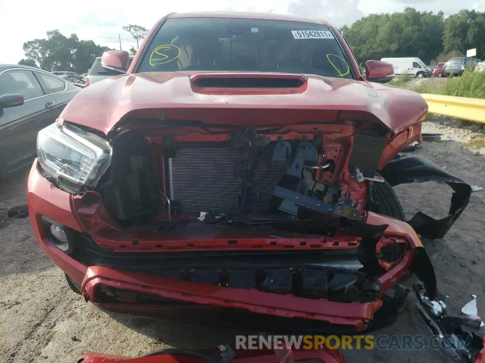 7 Photograph of a damaged car 5TFAZ5CN0MX096255 TOYOTA TACOMA 2021