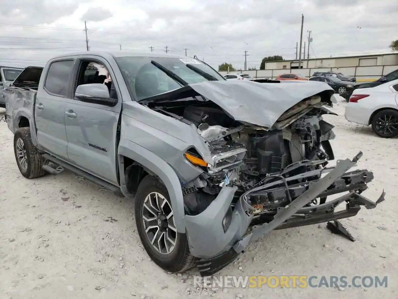 1 Photograph of a damaged car 5TFAZ5CN0MX101888 TOYOTA TACOMA 2021