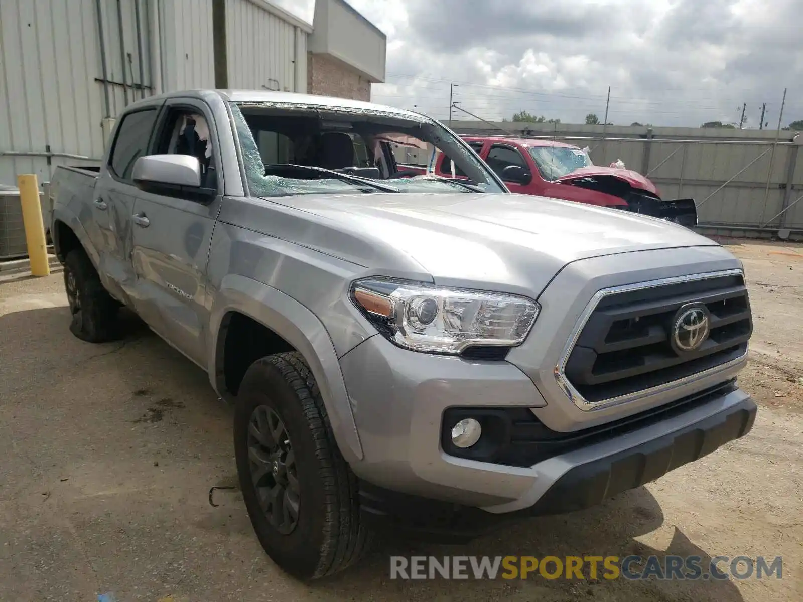 1 Photograph of a damaged car 5TFAZ5CN0MX103026 TOYOTA TACOMA 2021