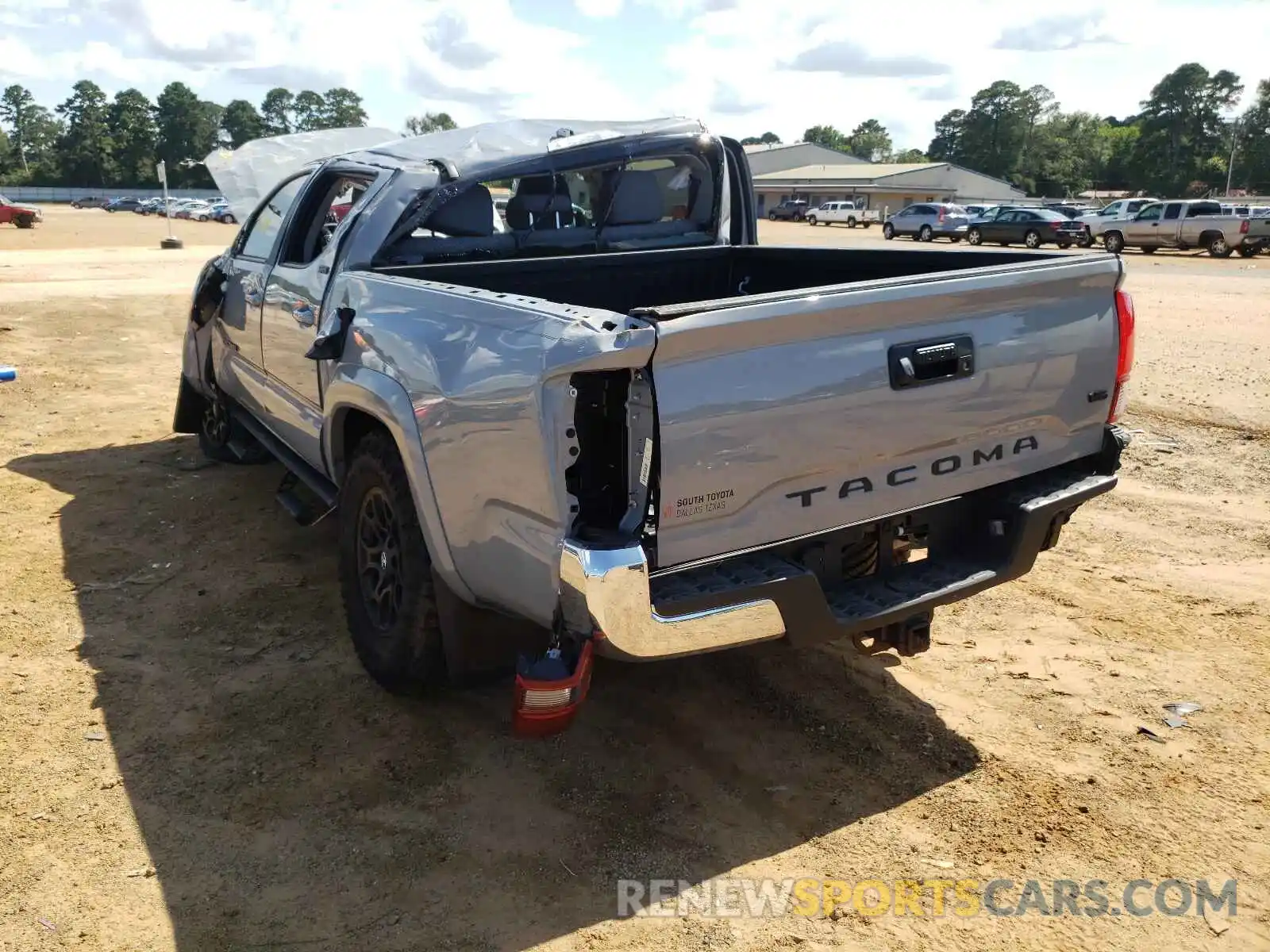 3 Photograph of a damaged car 5TFAZ5CN0MX104810 TOYOTA TACOMA 2021