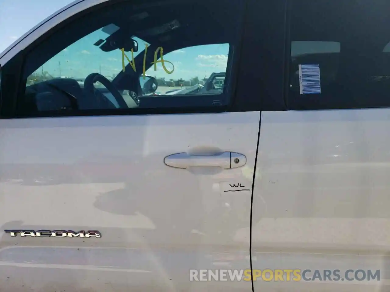 9 Photograph of a damaged car 5TFAZ5CN0MX112888 TOYOTA TACOMA 2021