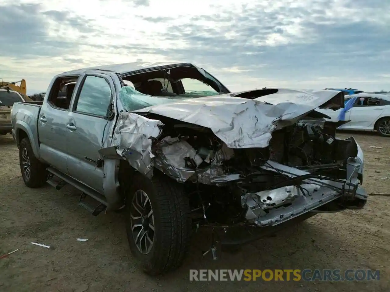 1 Photograph of a damaged car 5TFAZ5CN0MX114673 TOYOTA TACOMA 2021