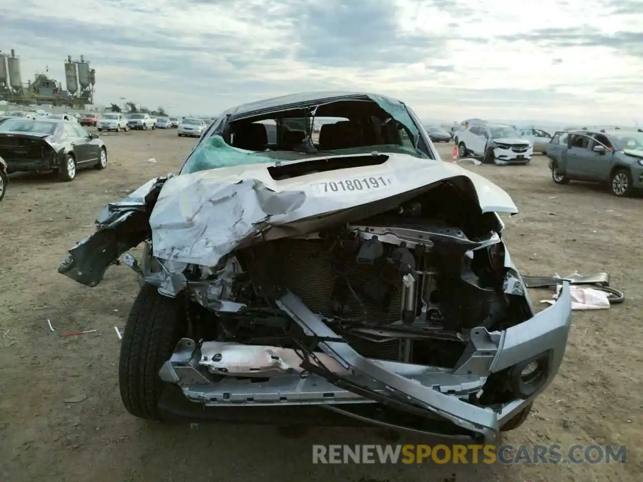 9 Photograph of a damaged car 5TFAZ5CN0MX114673 TOYOTA TACOMA 2021