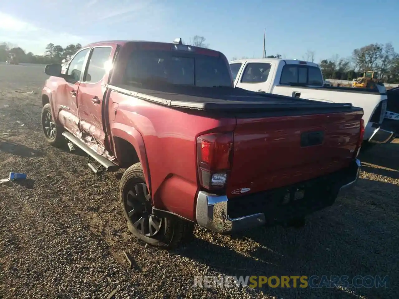 3 Photograph of a damaged car 5TFAZ5CN2MX096175 TOYOTA TACOMA 2021