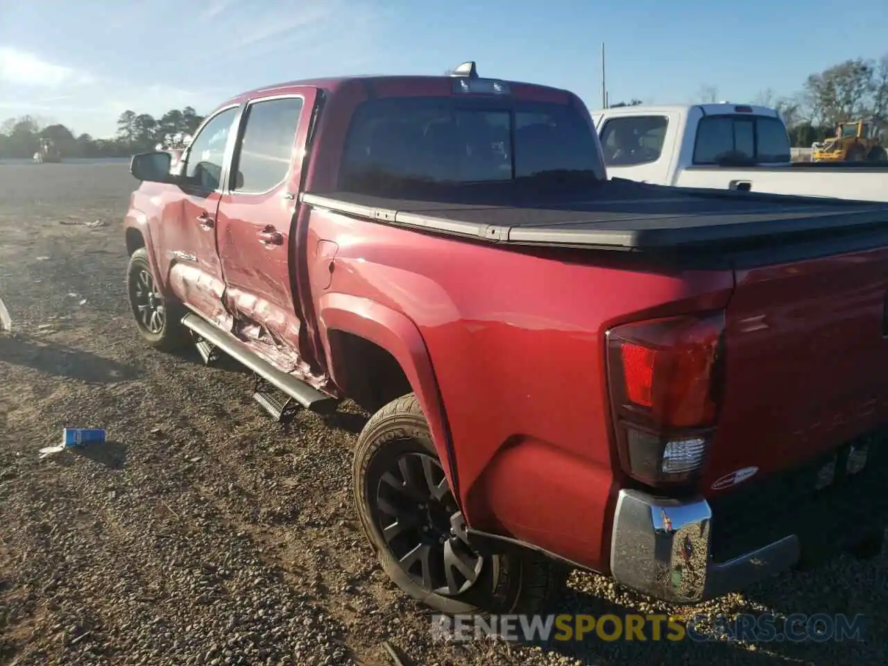 9 Photograph of a damaged car 5TFAZ5CN2MX096175 TOYOTA TACOMA 2021