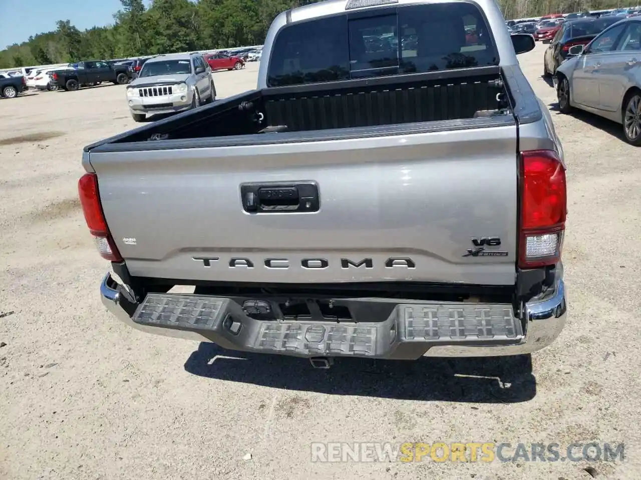 9 Photograph of a damaged car 5TFAZ5CN2MX109023 TOYOTA TACOMA 2021