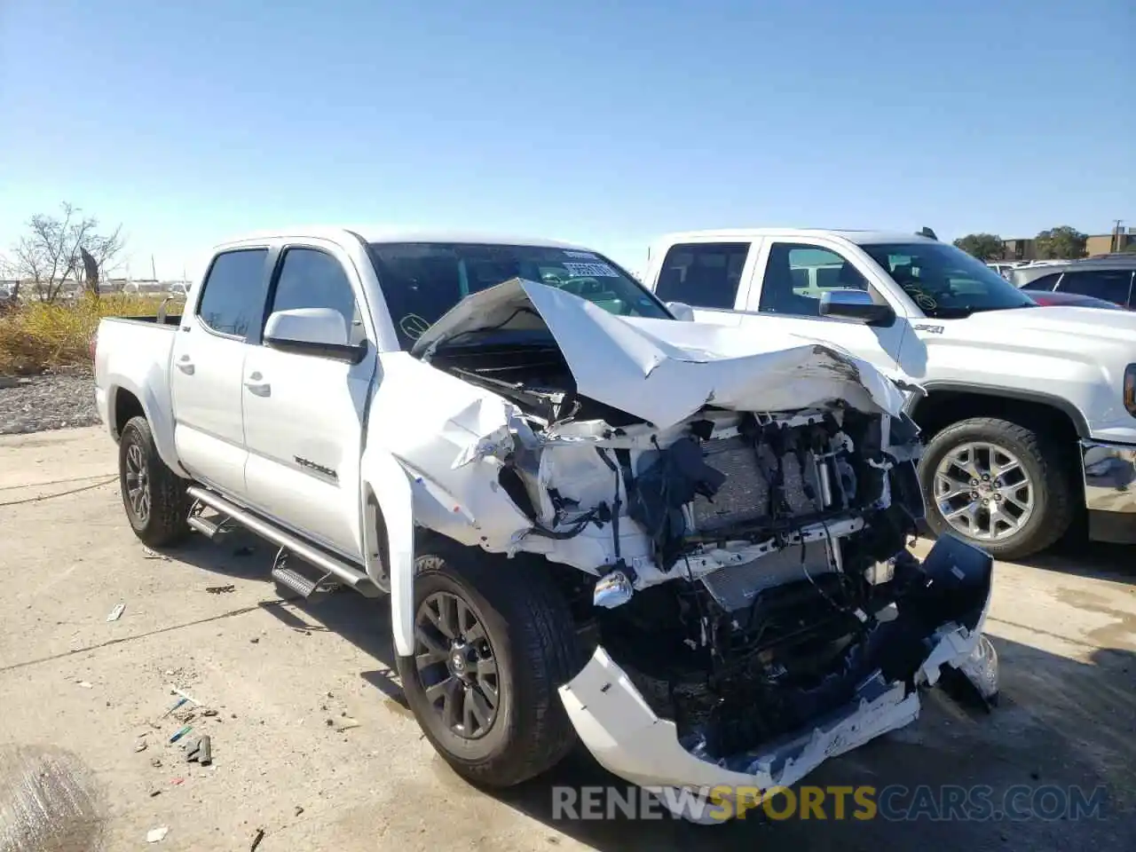 1 Photograph of a damaged car 5TFAZ5CN2MX114688 TOYOTA TACOMA 2021