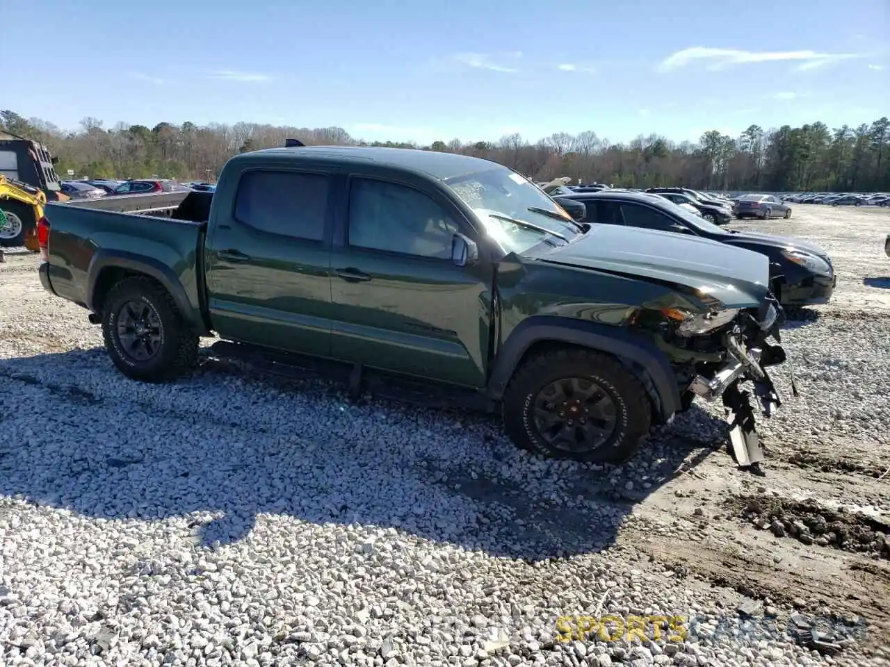 4 Photograph of a damaged car 5TFAZ5CN2MX114898 TOYOTA TACOMA 2021