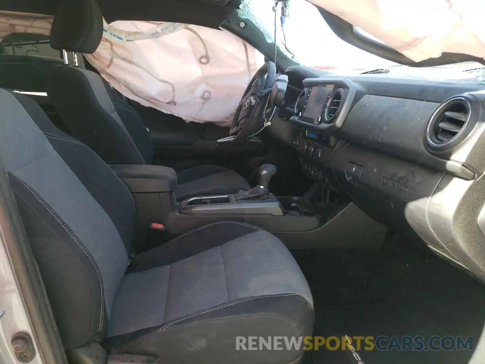 5 Photograph of a damaged car 5TFAZ5CN3MX098727 TOYOTA TACOMA 2021