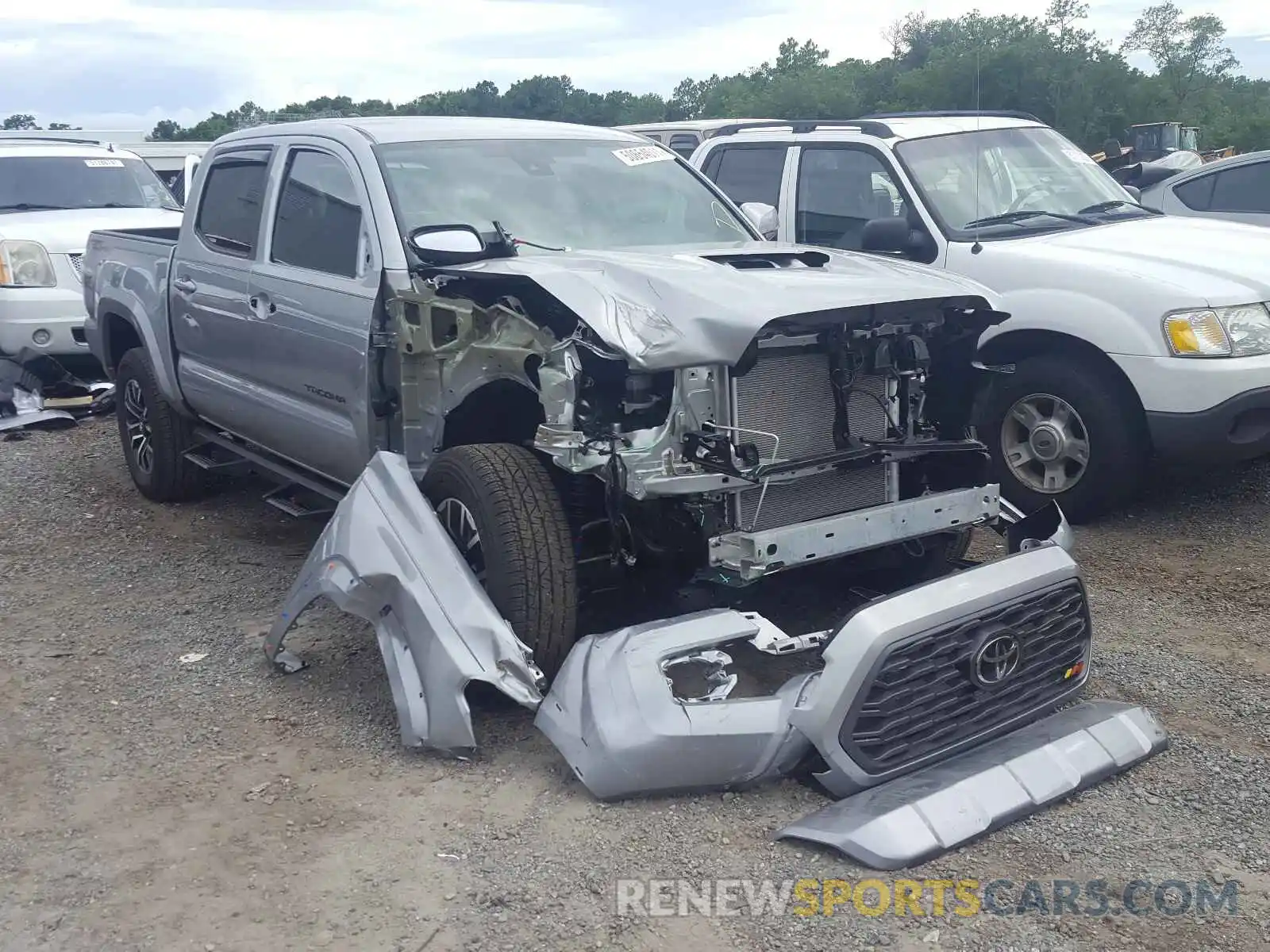 1 Photograph of a damaged car 5TFAZ5CN3MX104252 TOYOTA TACOMA 2021