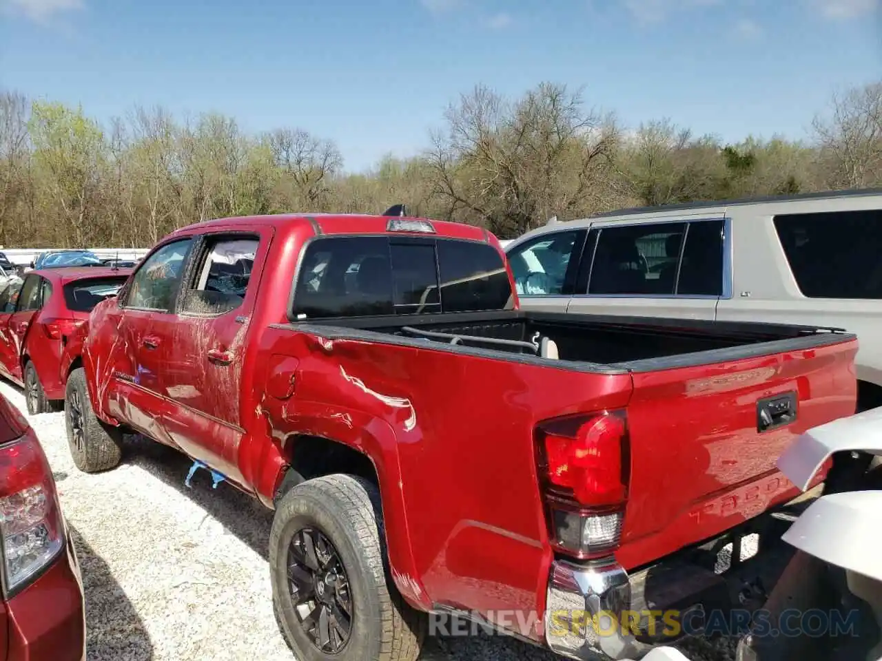 3 Photograph of a damaged car 5TFAZ5CN4MX098431 TOYOTA TACOMA 2021