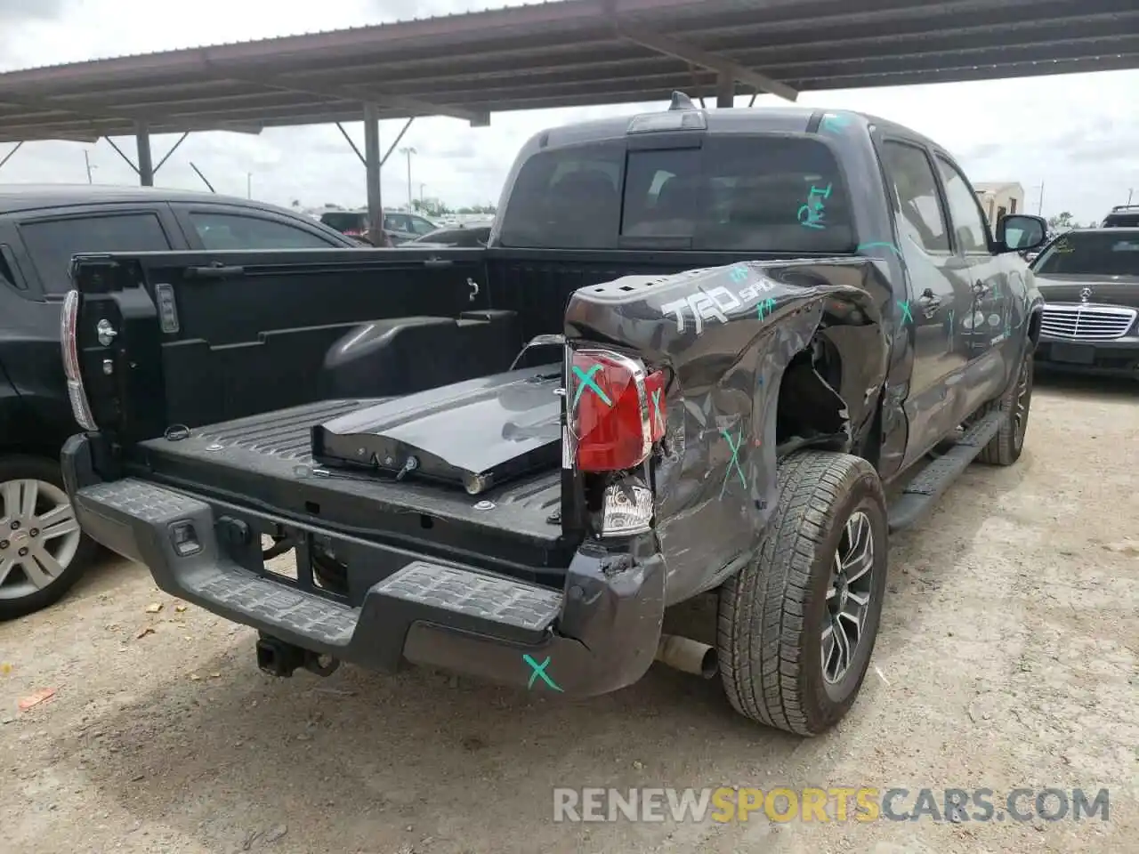 4 Photograph of a damaged car 5TFAZ5CN4MX107340 TOYOTA TACOMA 2021