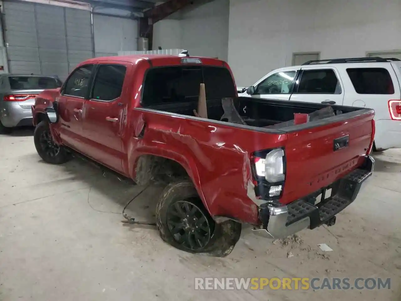 3 Photograph of a damaged car 5TFAZ5CN4MX114580 TOYOTA TACOMA 2021