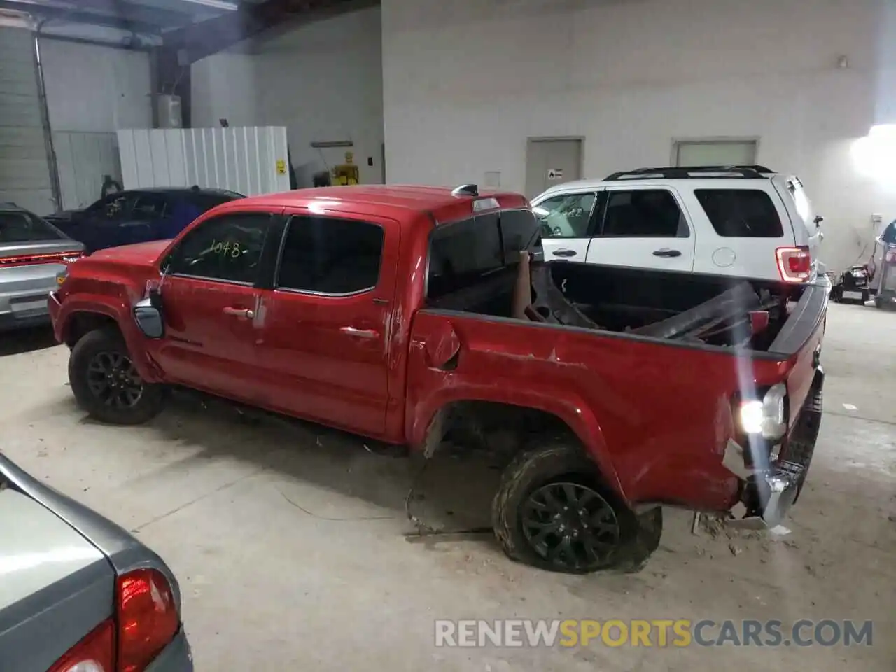 9 Photograph of a damaged car 5TFAZ5CN4MX114580 TOYOTA TACOMA 2021