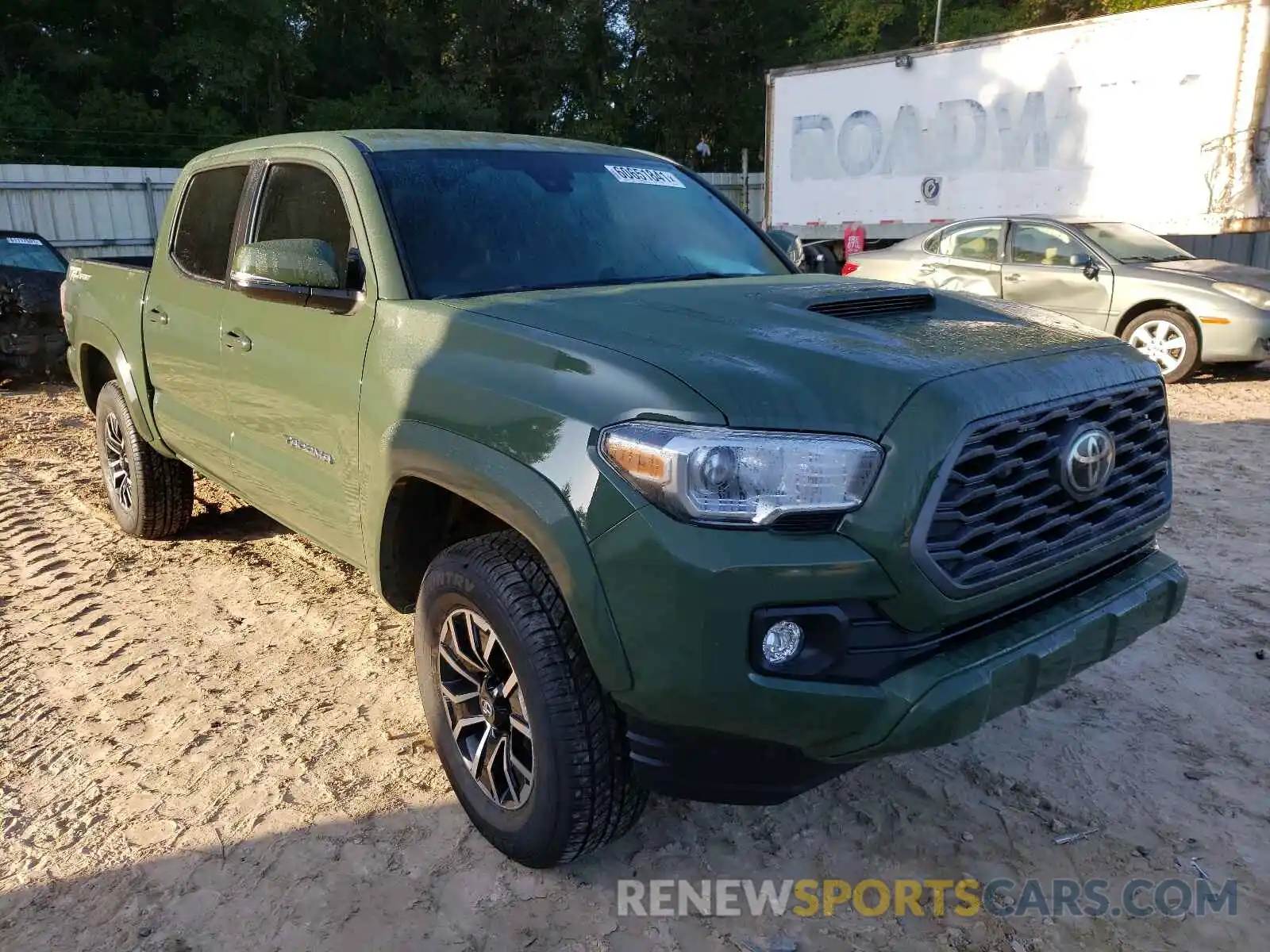 1 Photograph of a damaged car 5TFAZ5CN4MX115986 TOYOTA TACOMA 2021